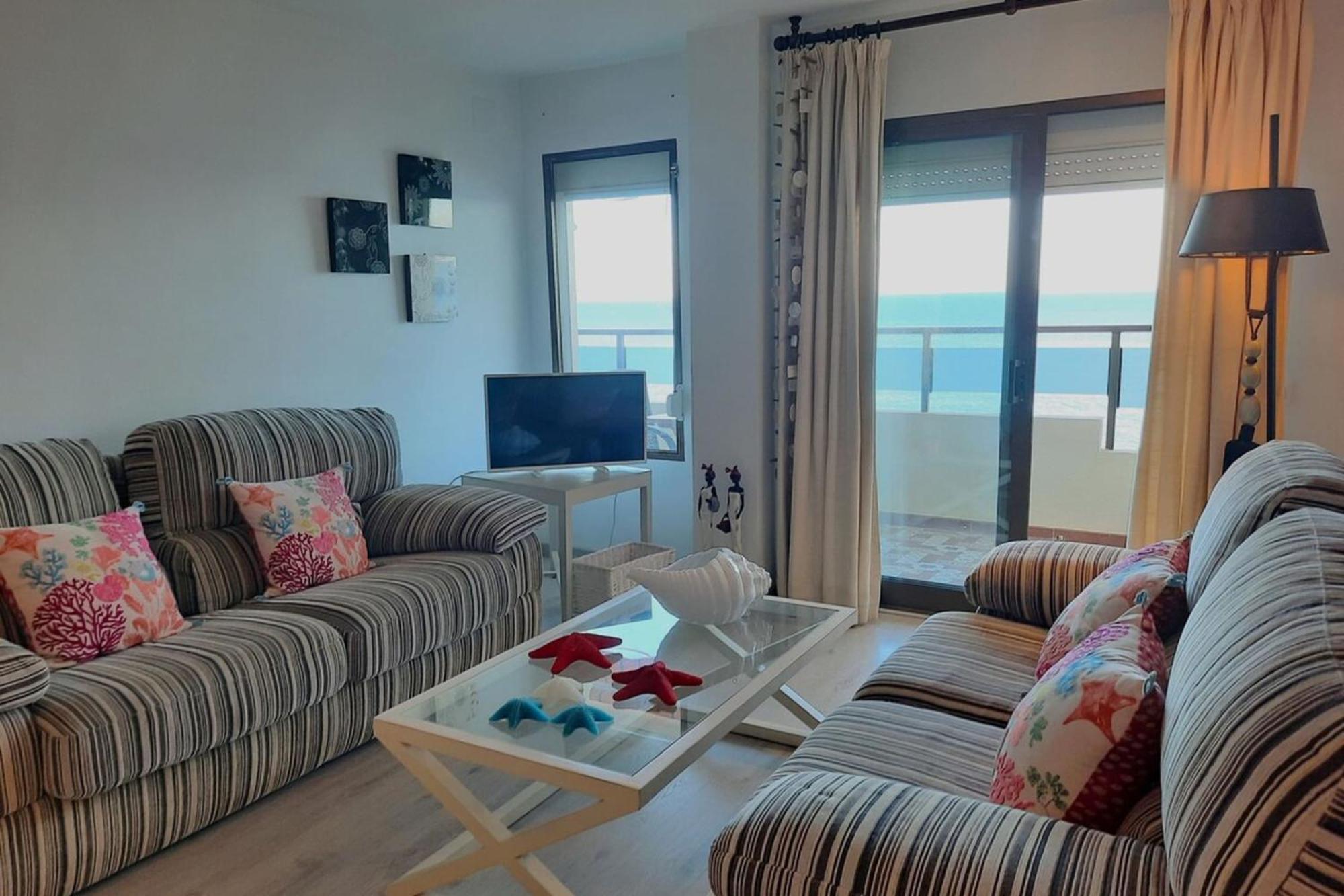 Paseo Del Rey - Fuengirola 2 Bedrooms Oceanfront Apartment Exterior foto